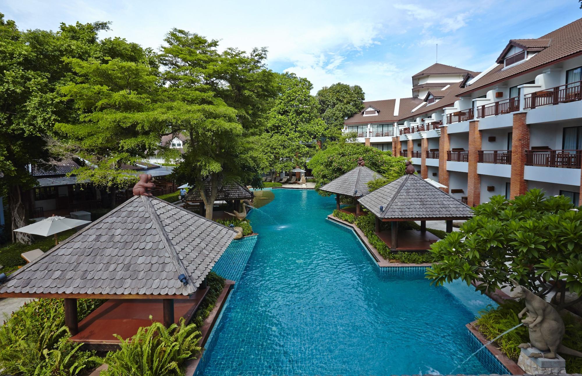 Woodlands Hotel And Resort Pattaya Extérieur photo